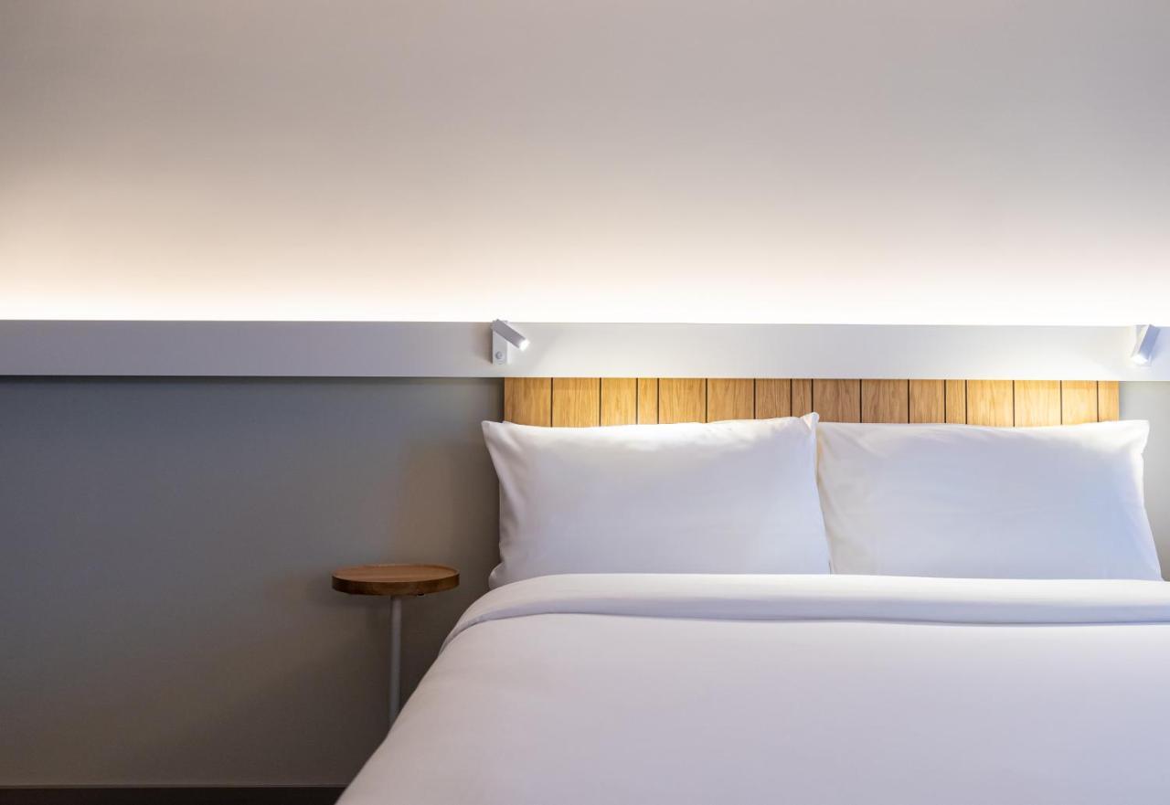 Готель Ibis Lviv Center Екстер'єр фото