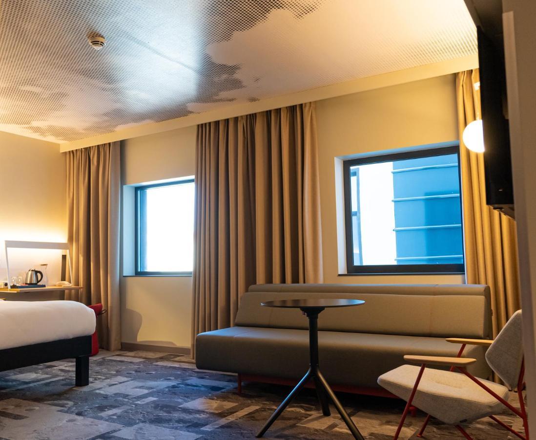 Готель Ibis Lviv Center Екстер'єр фото