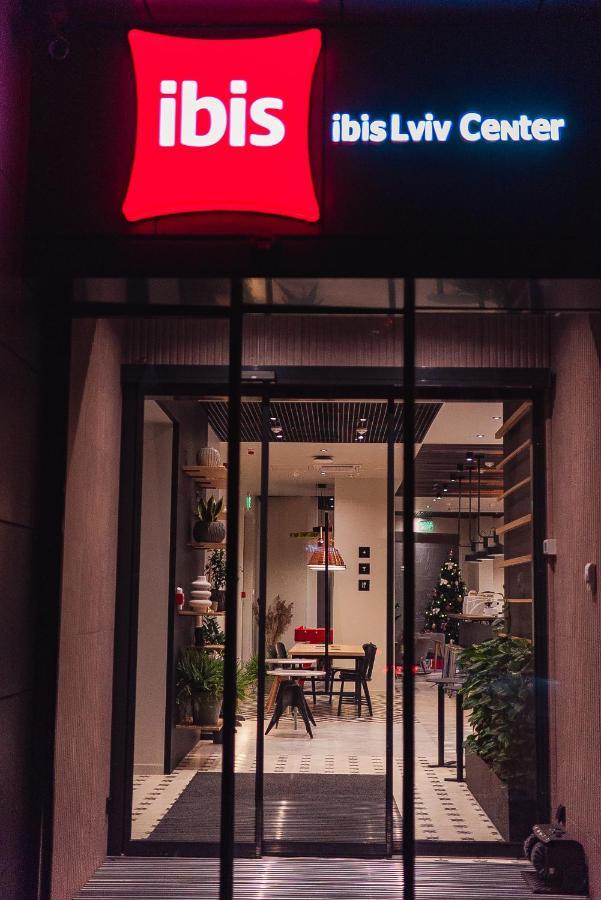 Готель Ibis Lviv Center Екстер'єр фото